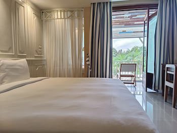 The Oia Resort Pai