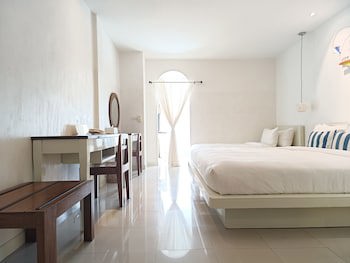The Oia Resort Pai