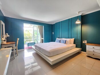 The Oia Resort Pai