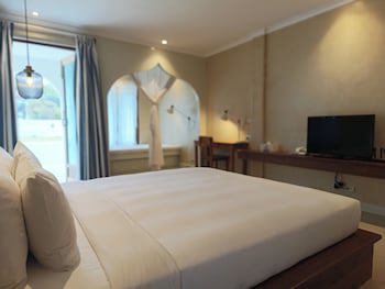 The Oia Resort Pai