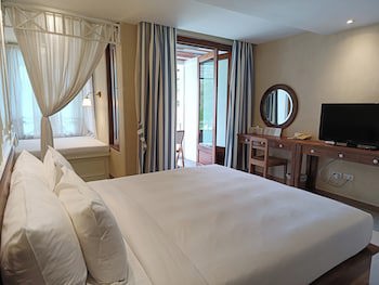 The Oia Resort Pai