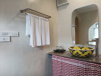The Oia Resort Pai