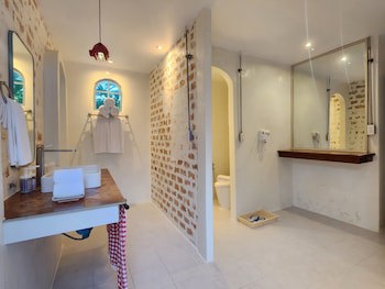 The Oia Resort Pai