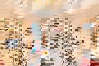 Hill View Restaurant & Apartments