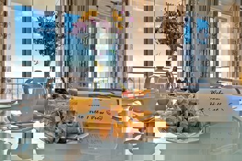 Hill View Restaurant & Apartments