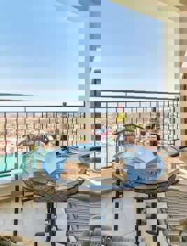 Hill View Restaurant & Apartments