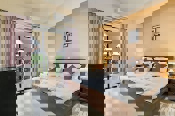 Hill View Restaurant & Apartments