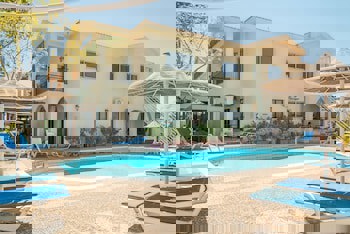 Hill View Restaurant & Apartments