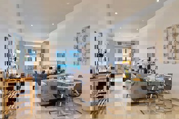 Hill View Restaurant & Apartments