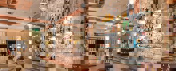 Hill View Restaurant & Apartments