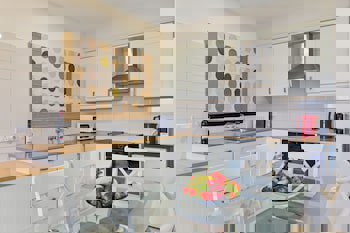 Hill View Restaurant & Apartments