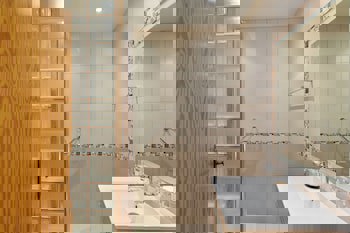 Hill View Restaurant & Apartments