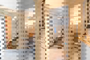 Hill View Restaurant & Apartments