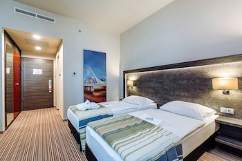 Eto Park Hotel Business & Stadium