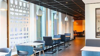 Holiday Inn Express Utrecht - Papendorp, An Ihg Hotel