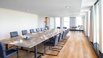 Holiday Inn Express Utrecht - Papendorp, An Ihg Hotel