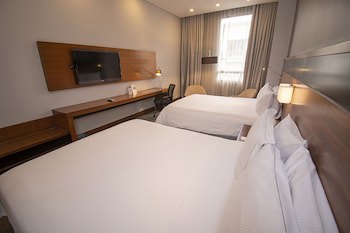 Double Tree Parque 93
