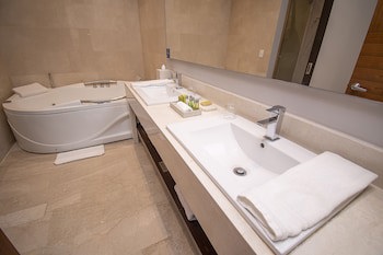 Double Tree Parque 93