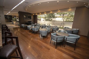 Double Tree Parque 93