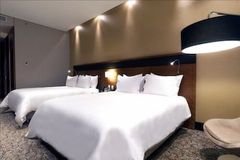 Double Tree Parque 93