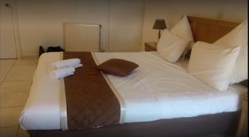 El Biar Hotel