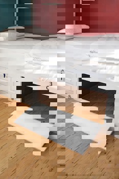 Cheers Midtown Hostel