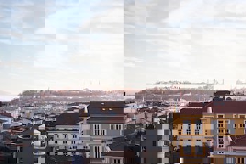 Cheers Midtown Hostel