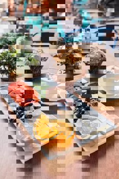 Cheers Midtown Hostel