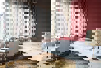 Cheers Midtown Hostel