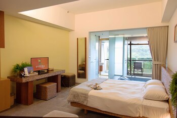Luminous Hot Spring & Resort