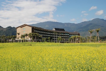 Luminous Hot Spring & Resort