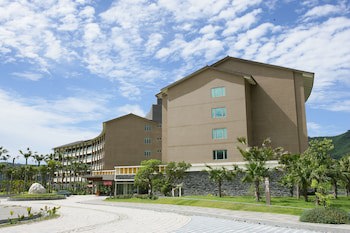 Luminous Hot Spring & Resort