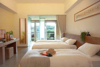 Luminous Hot Spring & Resort