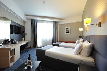Crystal Palace Hotel