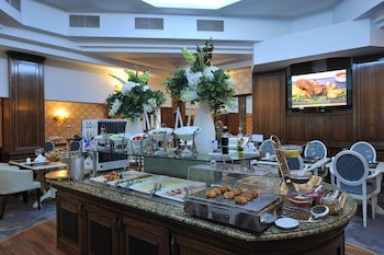Crystal Palace Hotel