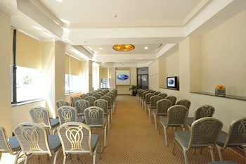 Crystal Palace Hotel