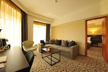 Crystal Palace Hotel