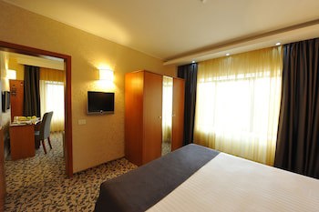 Crystal Palace Hotel