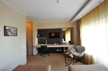 Crystal Palace Hotel