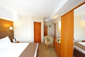 Crystal Palace Hotel