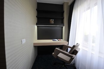 Crystal Palace Hotel