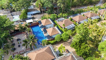 Lanta Sand Resort & Spa
