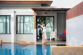 Lanta Sand Resort & Spa