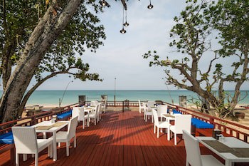 Lanta Sand Resort & Spa