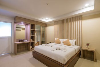 Lanta Sand Resort & Spa