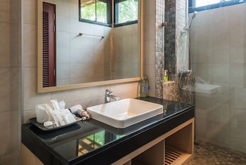 Lanta Sand Resort & Spa
