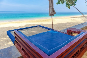 Lanta Sand Resort & Spa