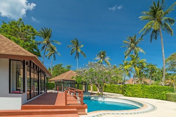 Lanta Sand Resort & Spa