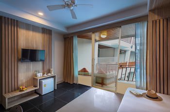 Lanta Sand Resort & Spa