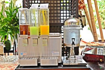 Lanta Sand Resort & Spa